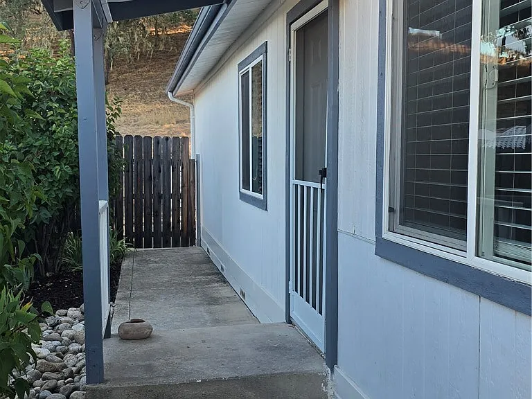 2510 Bridle Trail Ln — Photo 10