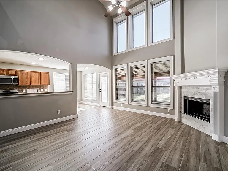 4822 Mosaic Canyon Ct — Photo 4