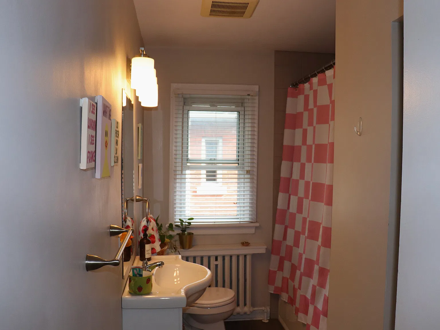 1 bed, 700 sqft, $1,950 — Photo 4