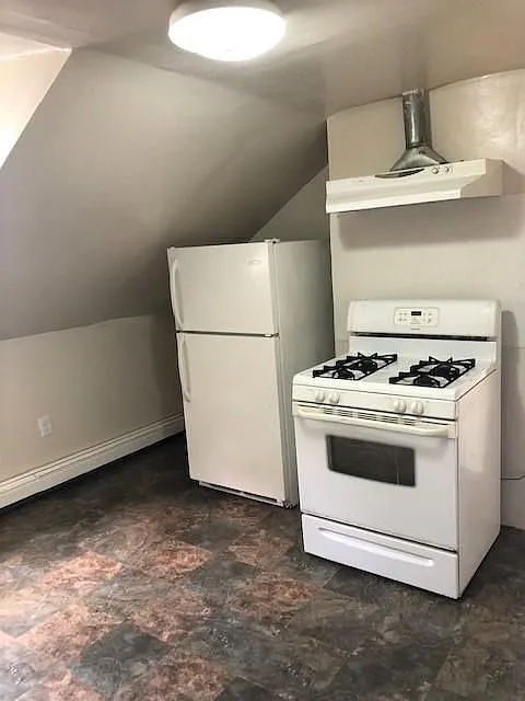 37 Concord St #3