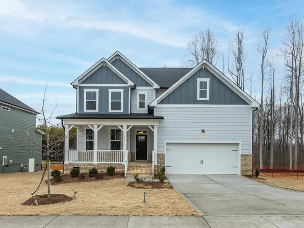 421 Reinsman Ct, Mebane, NC 27302