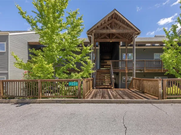 141 Geneva Cove Dr, Innsbrook, MO 63390