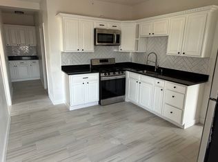968 Broad St APT 3, Providence, RI 02905