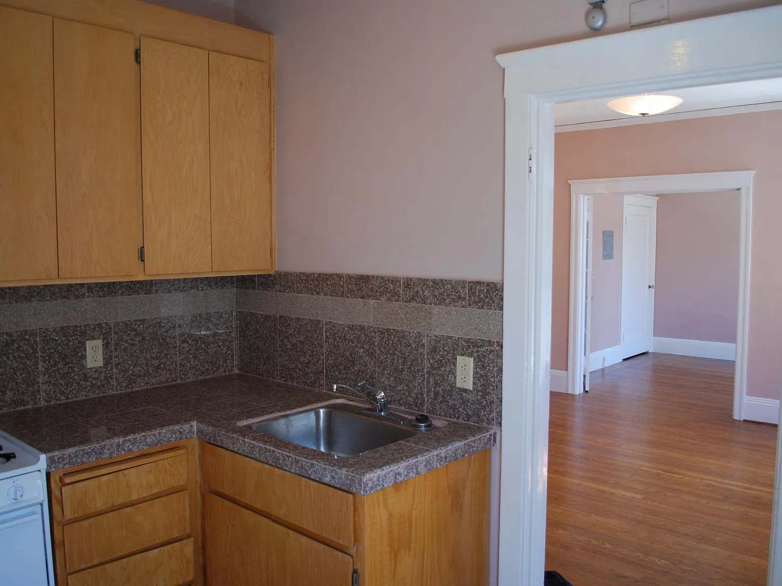 1 bed, 600 sqft, $2,150 — Photo 4