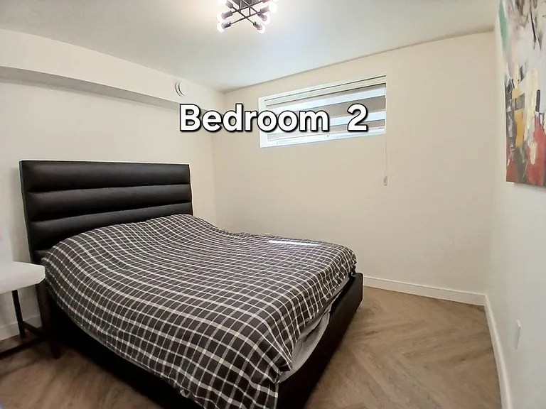 6421 Sandin Cres NW — Photo 9