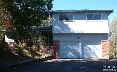 1st image of 2140 Woodlake Dr