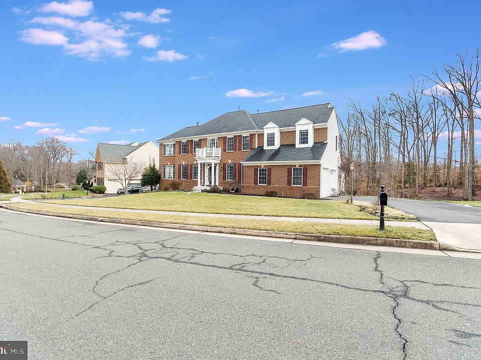 3748 Stonewall Manor Dr, Triangle, VA 22172 Zillow
