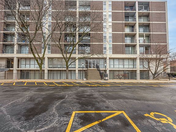 2nd image of 1043 S York Rd APT 406