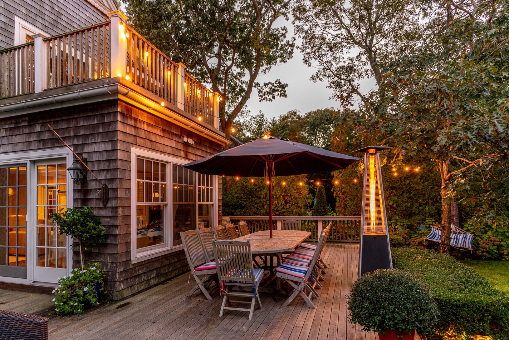  Outdoor Dining for 12