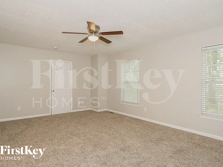 944 Highland Glen Rd — Photo 15