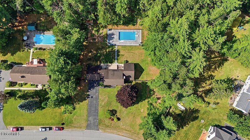 3rd image of 94 Revere Road