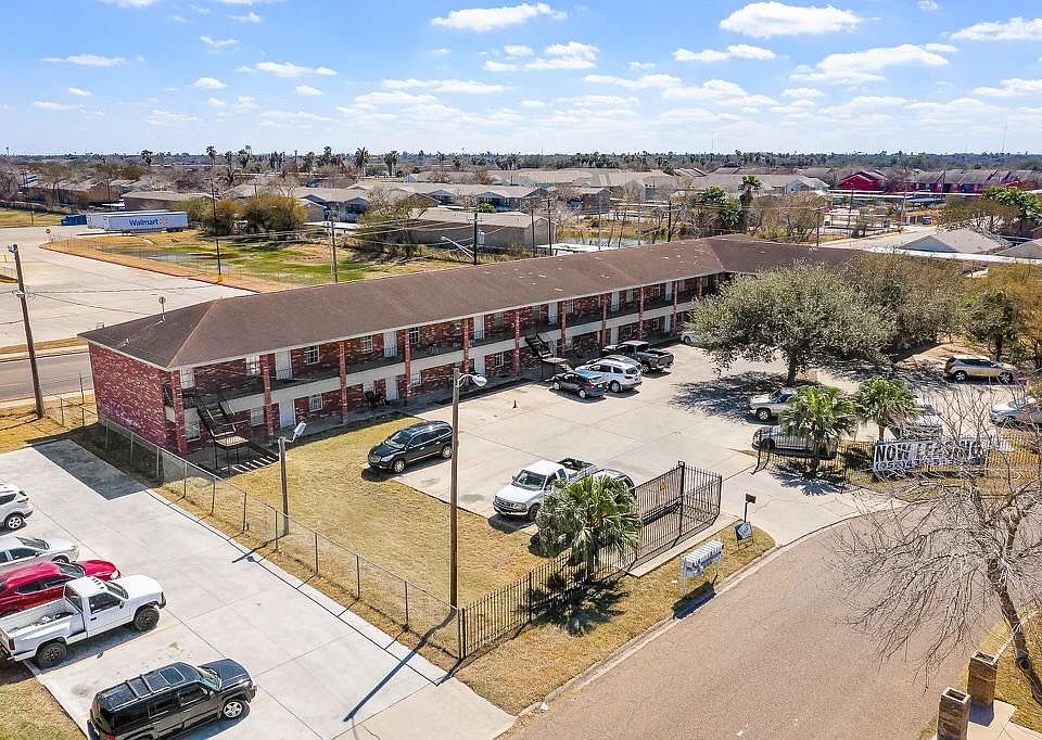 1st image of 402 Gastel Cir APT 10