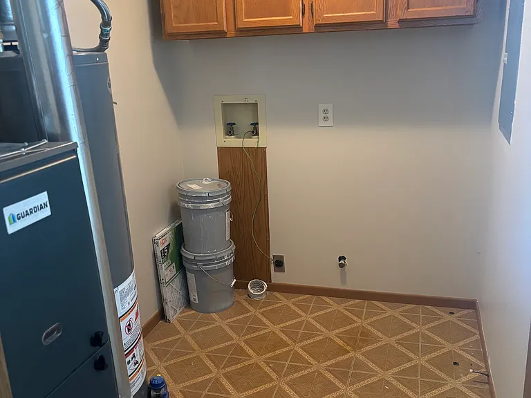 1710 Rogers Ave — Photo 3