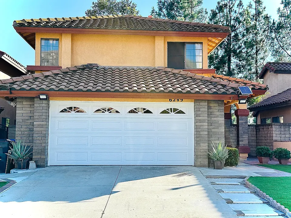 6249 Sunny Meadow Ln