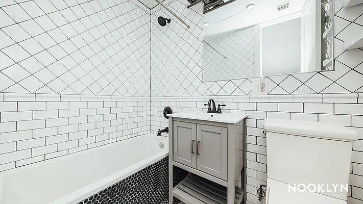 Rented by Nooklyn NYC LLC | media 24