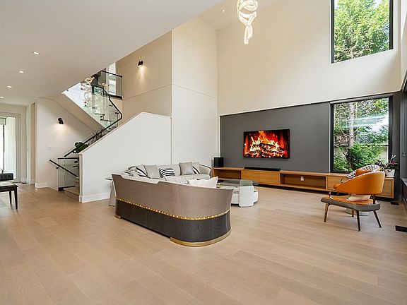 3rd image of 3170 Capstan Cres