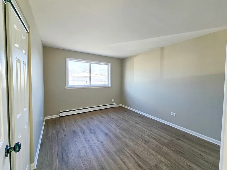 7719 S Roberts Rd #1E — Photo 4
