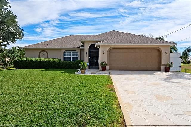 1st image of 4819 Agualinda Blvd