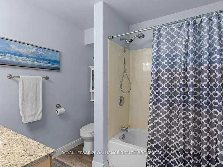 146 Virginia St — Photo 43