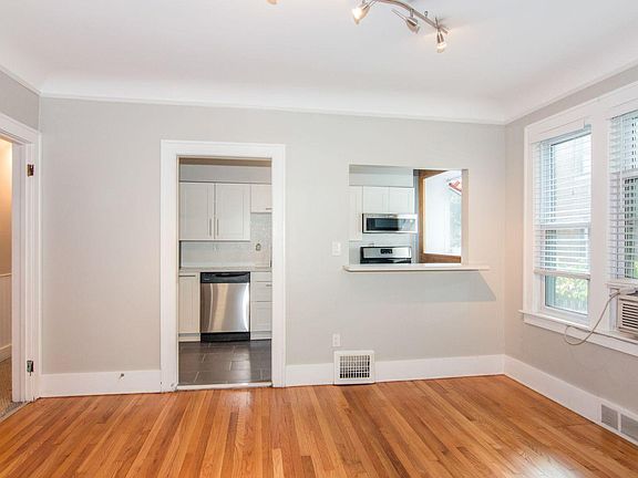 4th image of 565 W Breckenridge St