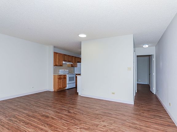 3rd image of 2255 Date St #205