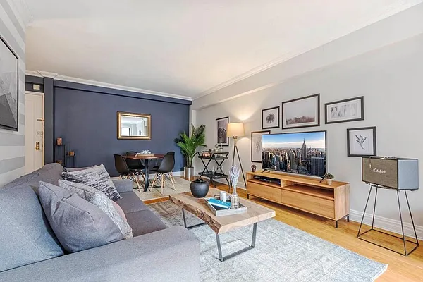 Rented by Stonehenge NYC LLC | media 3