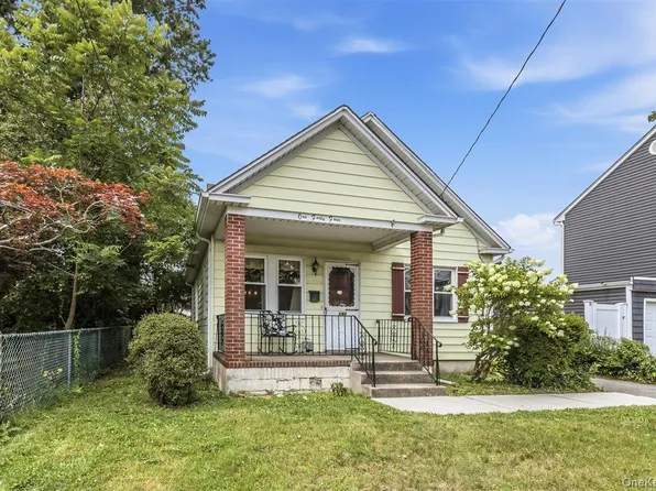 144 Sycamore Street, West Hempstead, NY 11552