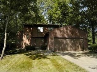 575 Chadds Ford Way, Kalamazoo, MI 49009