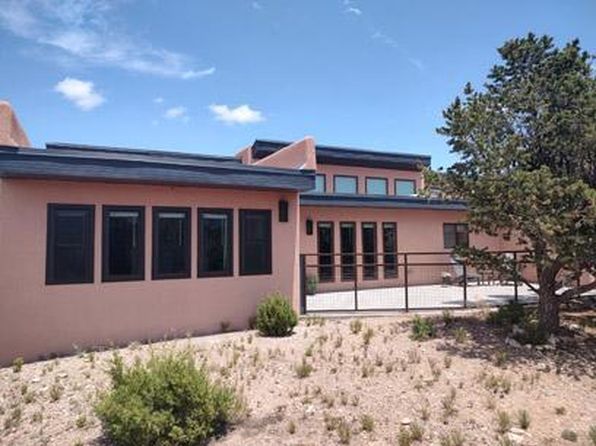 11 Mountain View Rd