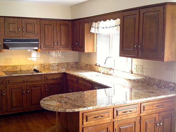 Solid 3/4" Oak Floors