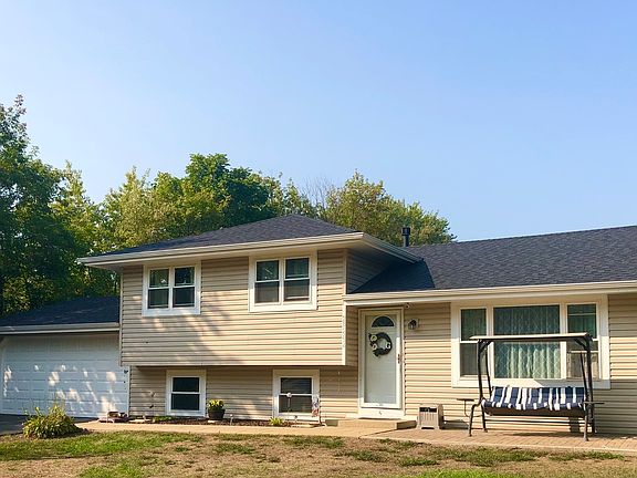 2nd image of 28W554 Bolles Ave