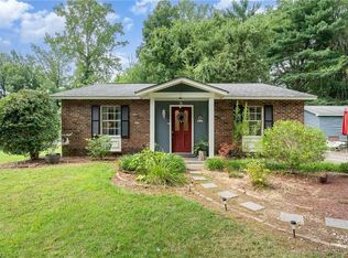 2885 Aztec Ct, Winston Salem, NC 27103