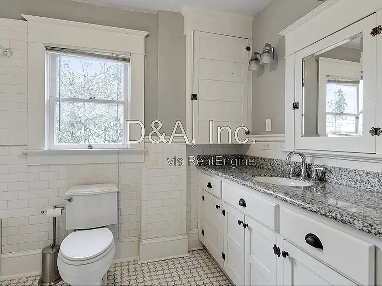 744 SW 14th St — Photo 23