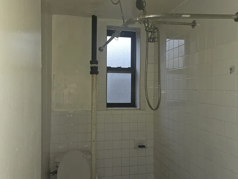 1539 Park Pl #B8 — Photo 8