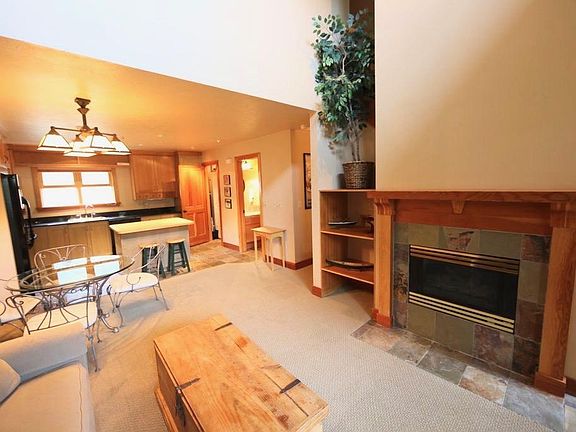 5th image of 675 Deer Valley Dr #25