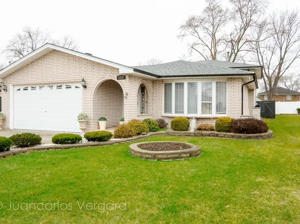 8432 Natchez Ave, Burbank, IL 60459