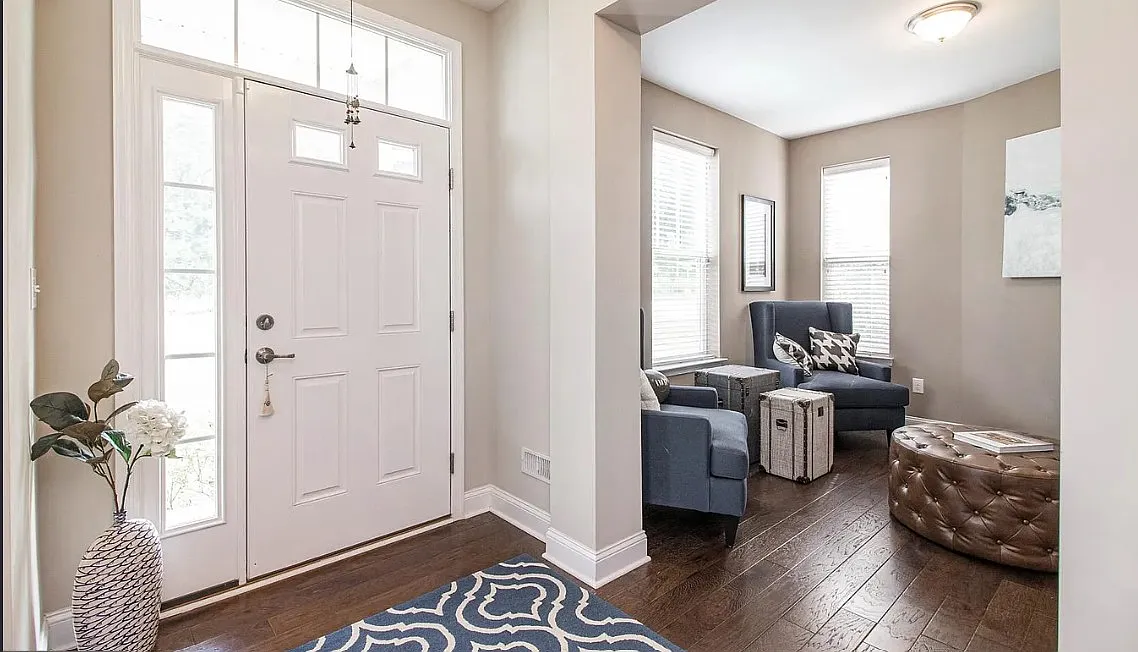3 bed, 3.5 bath, 3165 sqft, $3,700 — Photo 4