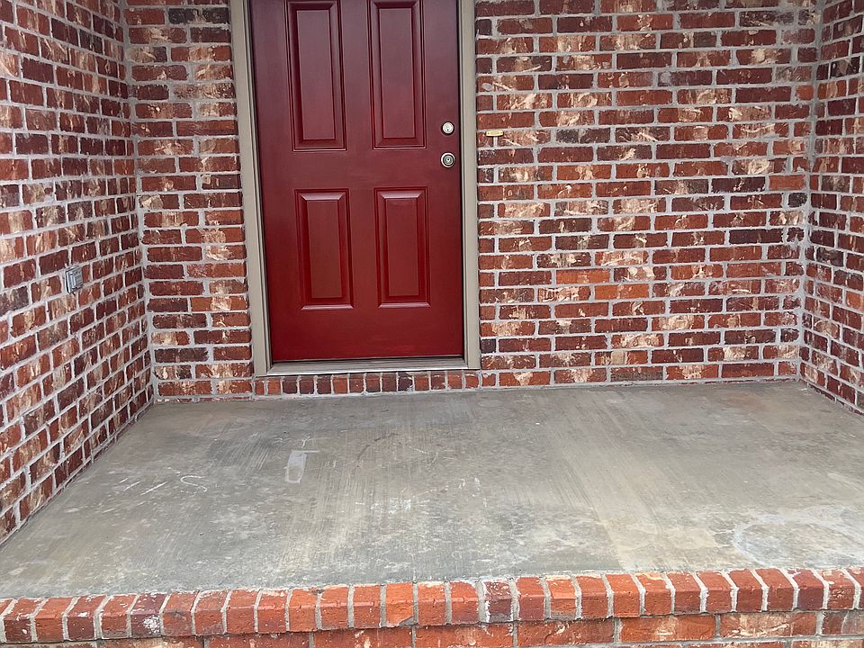 1st image of 1506 Palm Springs Dr