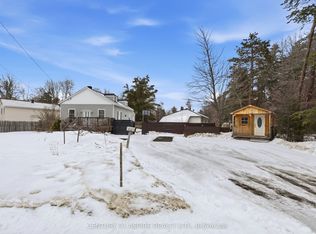 212 Schwanz Rd, Petawawa, ON K8H1Y5