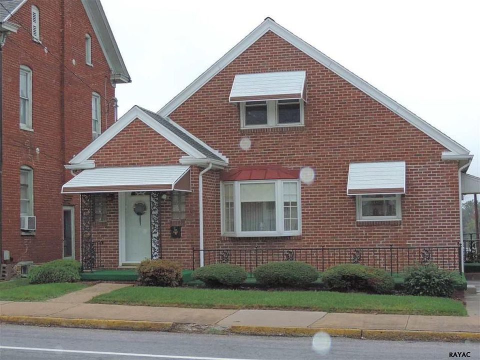 1st image of 413 E Main St