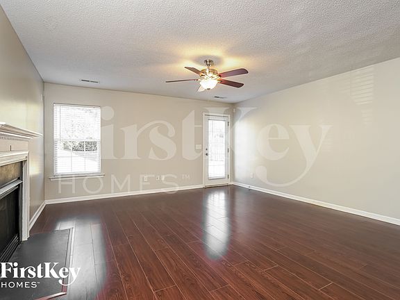 4th image of 4145 Crestwood Cir
