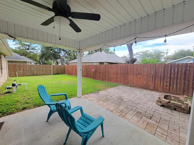 712 Hazel Dr — Photo 26