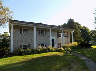 618 Pollard Hill Rd, Johnson City, NY 13790