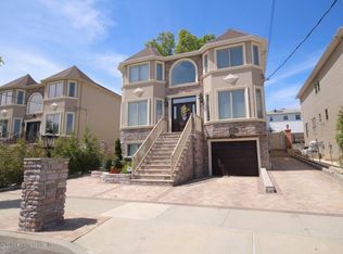 897 Rensselaer Ave, Staten Island, NY 10309