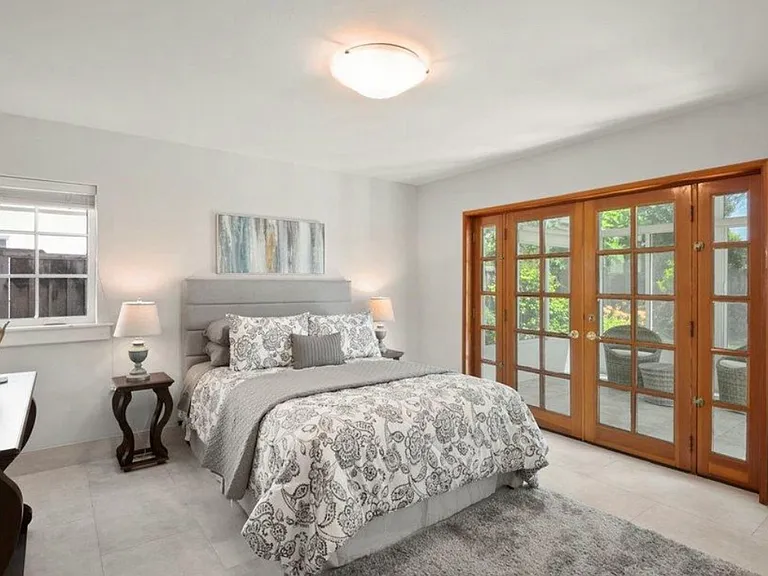 1033 W Knickerbocker Dr — Photo 14