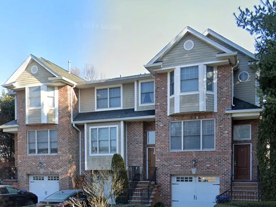 15 Cobblestone Way