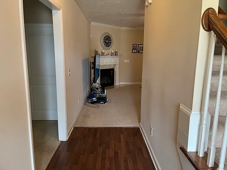 277 Century Dr — Photo 7