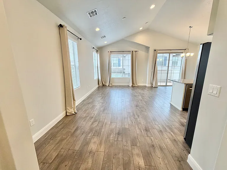3657 S Sochi Ln — Photo 12