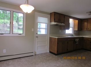 5 Harth Dr, New Windsor, NY 12553