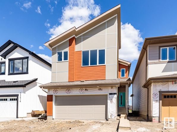 15674 18th Ave SW, Edmonton, AB T6W 5E1
